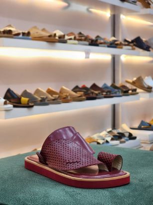 صورة شرقي اكس مطرز